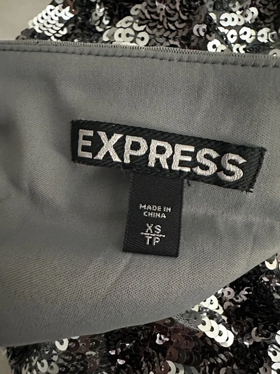 EXPRESS Sequin Leopard Print Mini Skirt - Silver/Pewter - Picture 11 of 11